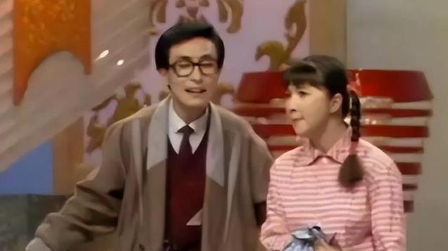 从“国民笑星”到“晚节不保”，潘长江与蔡明，终于走到了今天