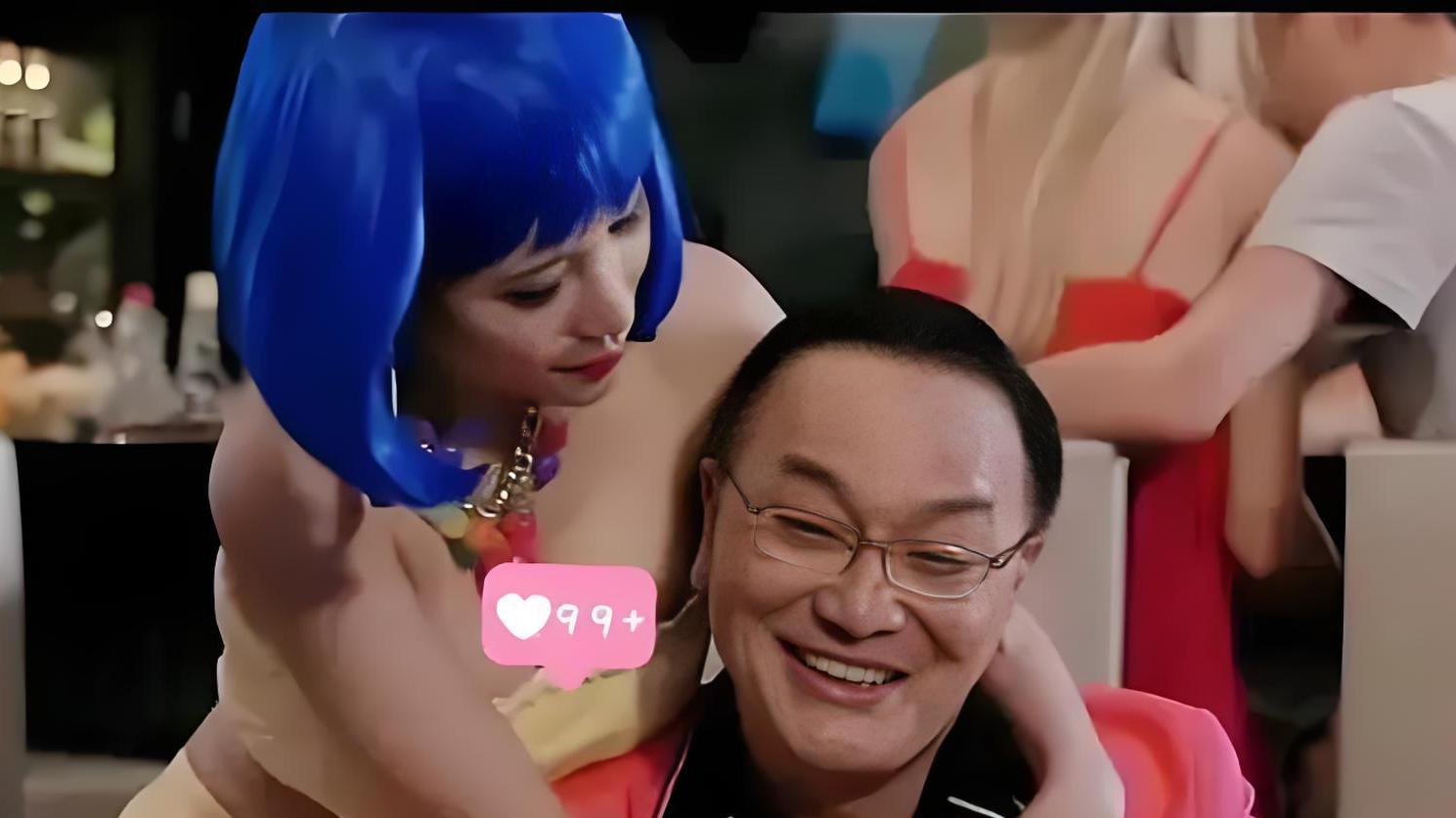 为艺术现身的曹查理！剧中“染指”女星无数，德艺双馨非他莫属