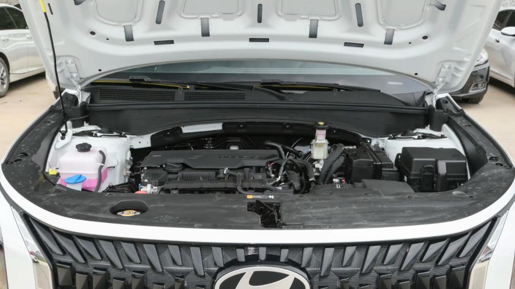 12.18万元起，百公里油耗不到8L，26款现代iX35值得选吗？