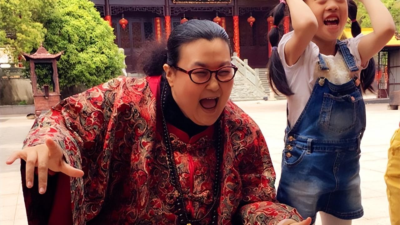 从328斤到荧幕黄金配角，谢晶晶的逆袭人生