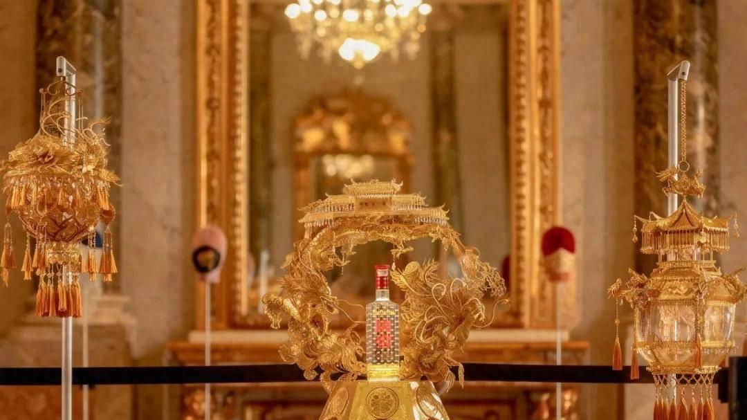 非遗宫灯点亮米兰，中国白酒文化出海正高光