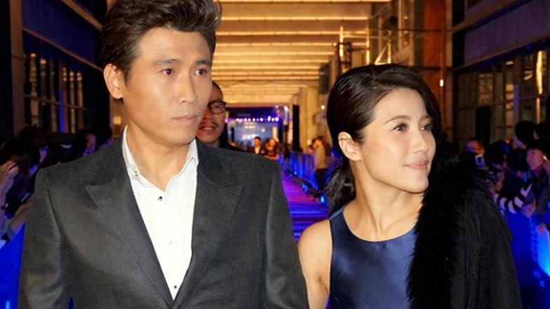 有一种“痴情”叫李乃文，初吻女演员是他的意难平，48岁终获幸福