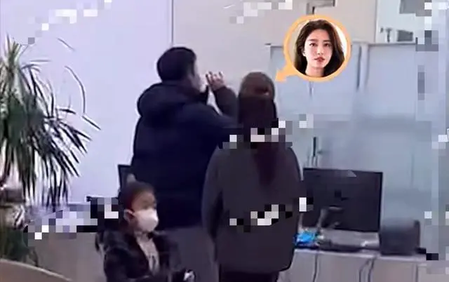 同样是被大佬陈金飞力捧，杨采钰与刘亦菲的境遇为何大不相同