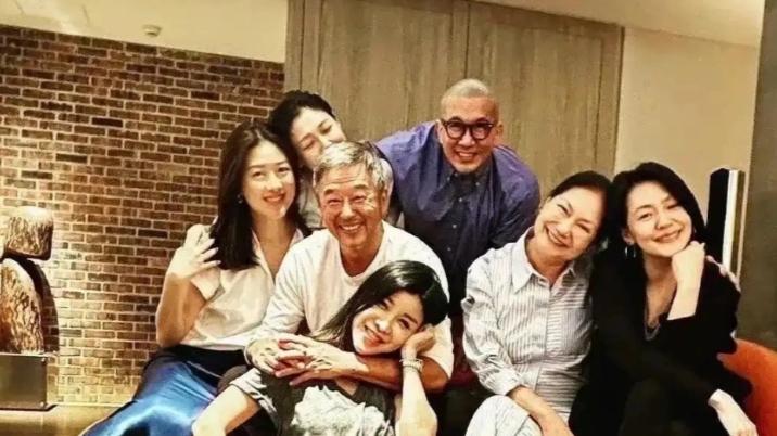 具俊晔罕见露面！曝死守台湾真相：大S葬在哪，我就守在哪