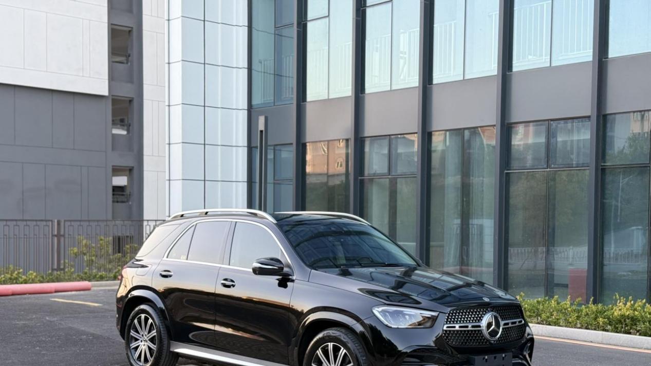 准新奔驰GLE级，优雅从容，助你驰骋职场！