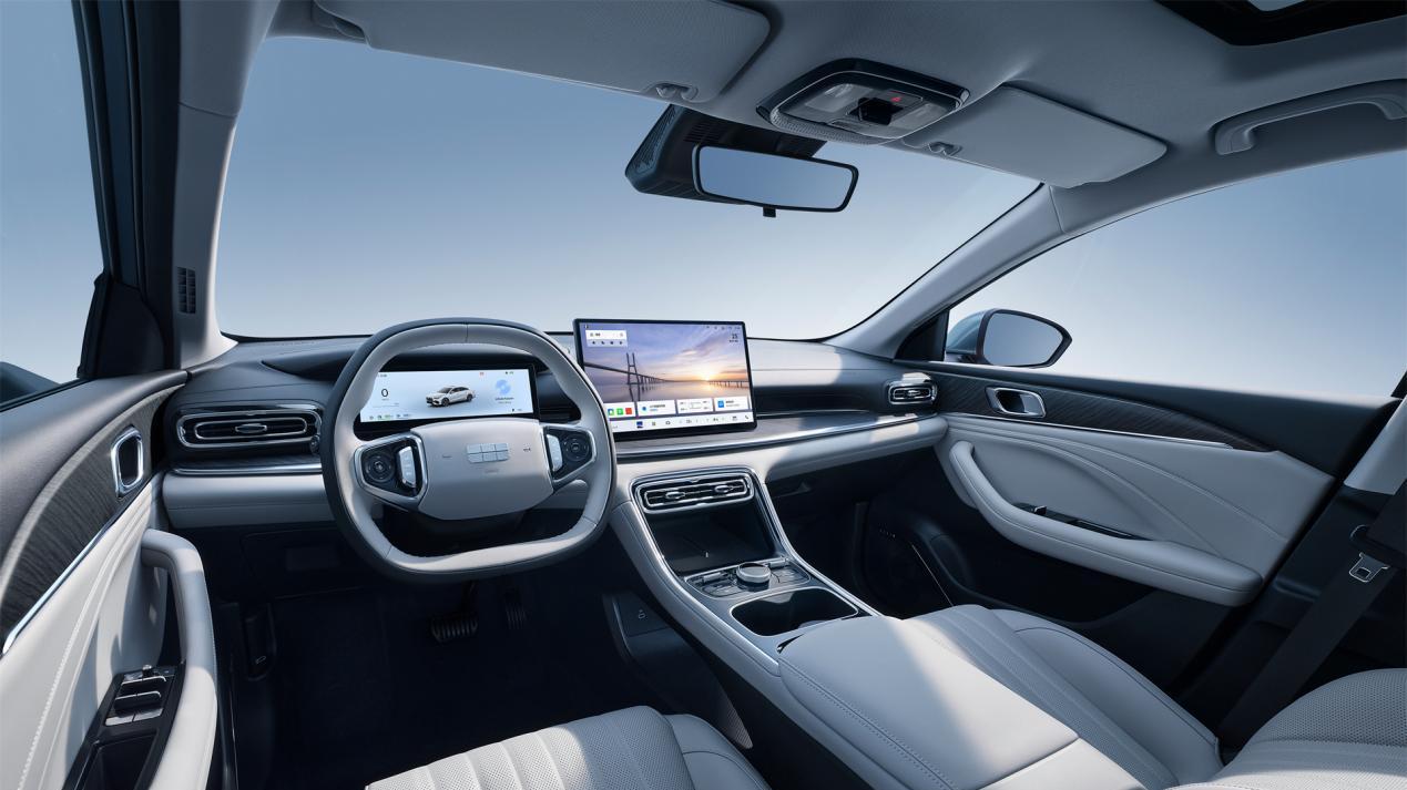 吉利银河星耀6上市，价格创下电混家轿新低