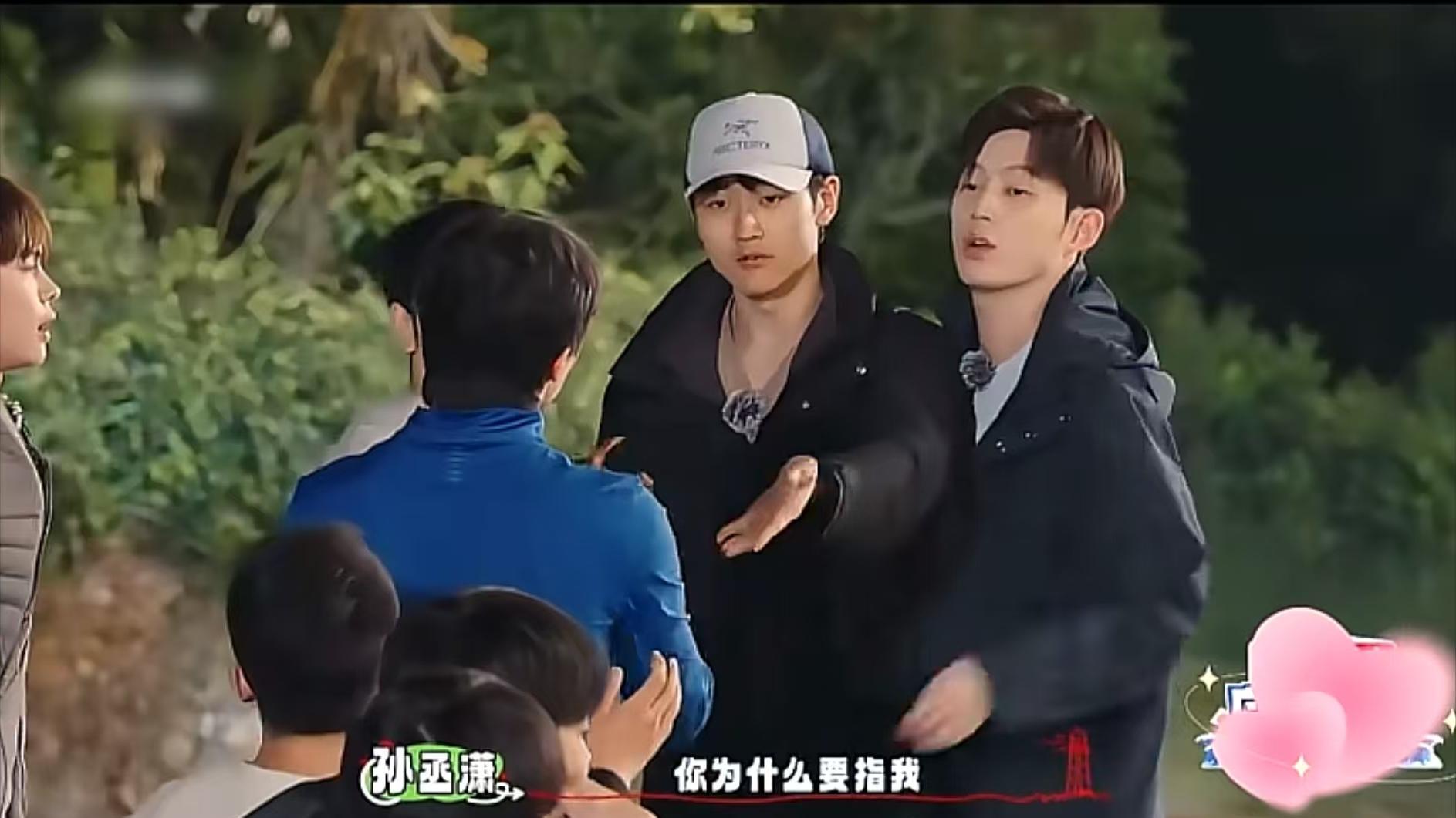 带着铁锅进军娱乐圈，他是想复刻谢霆锋吗？