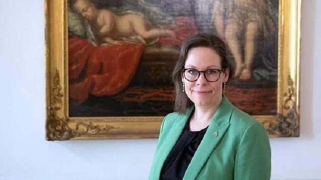 “伊鹏3号”北欧遇险记：中国外交的智慧与力量