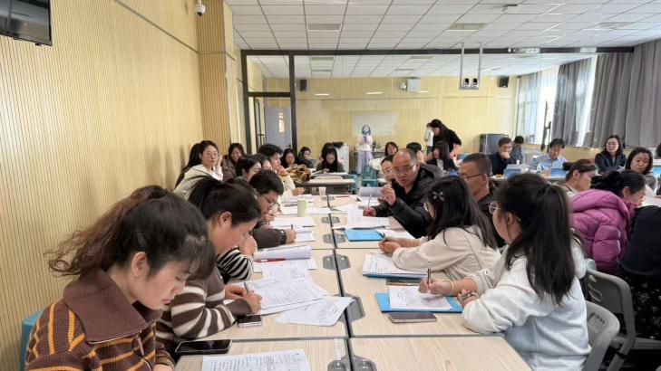 鄂尔多斯市第一中学伊金霍洛分校生物学科课改现场会圆满举行