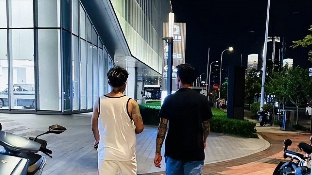 同在申花谢幕，于汉超进入教练组，曹赟定为何无缘此职