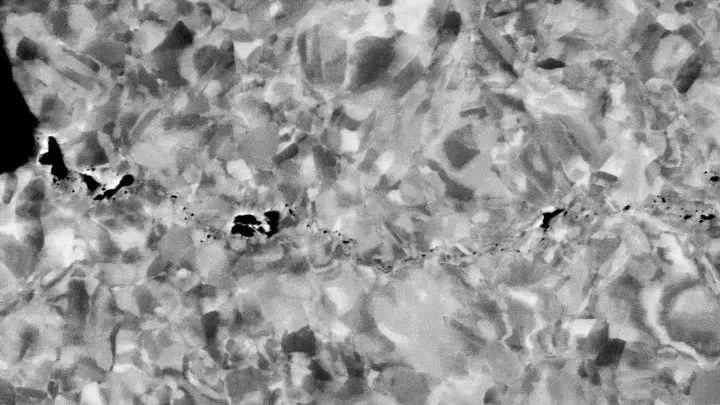 电镜样品制备：氩离子抛光优势