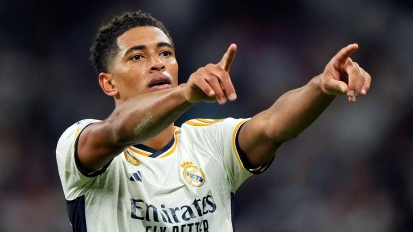 皇马球迷心累，两大替补欧冠生死战首发，安帅出奇招？贝林要累晕