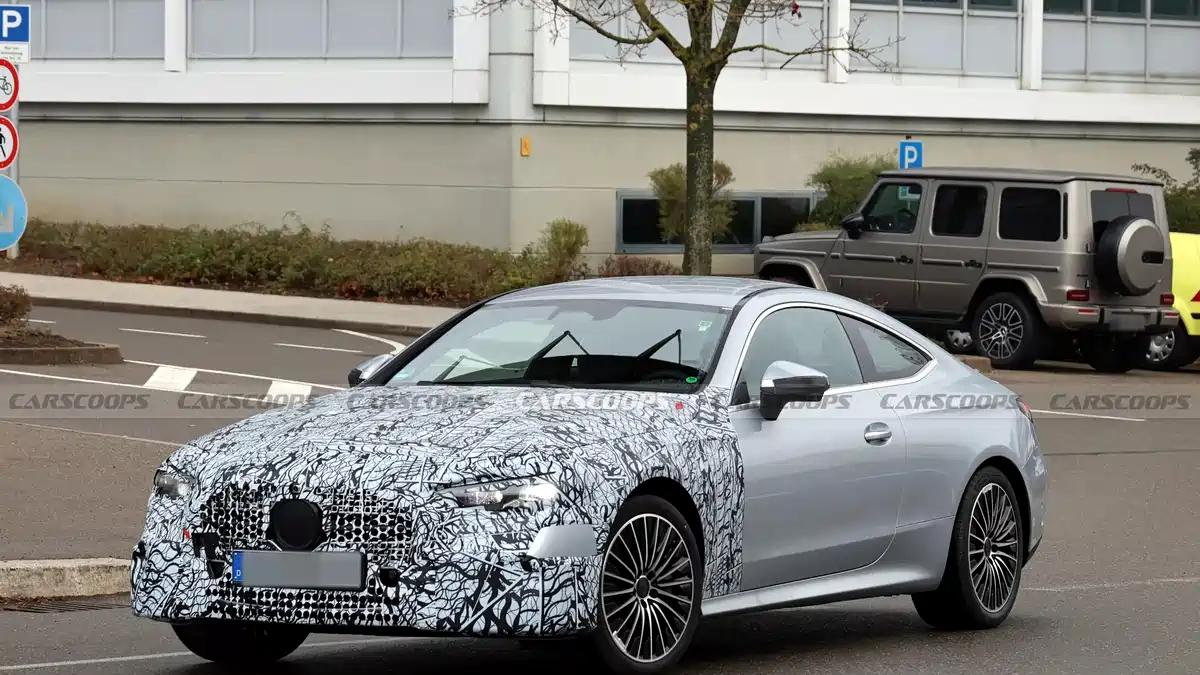 最美奔驰轿跑要改款了，全新前脸+三叉星徽大灯