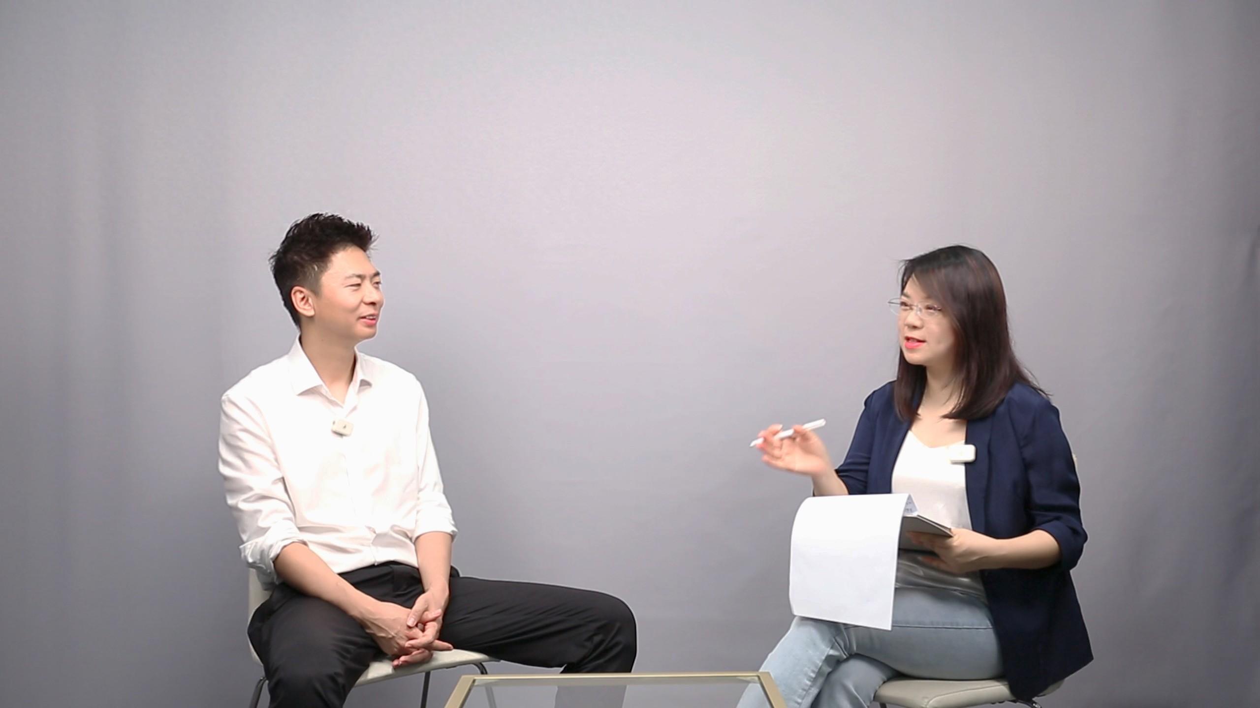 对话杨劲松：用AI Agent消除人类“无聊工作”，开启10倍效率革命