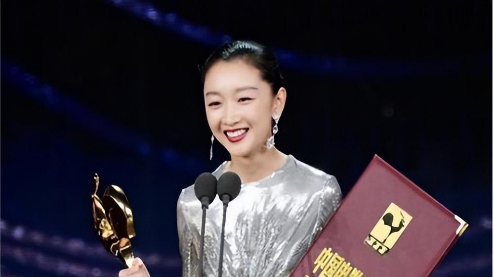 新任“谋女郎”上线，这次，74岁张艺谋让世界再次“刮目相看”！