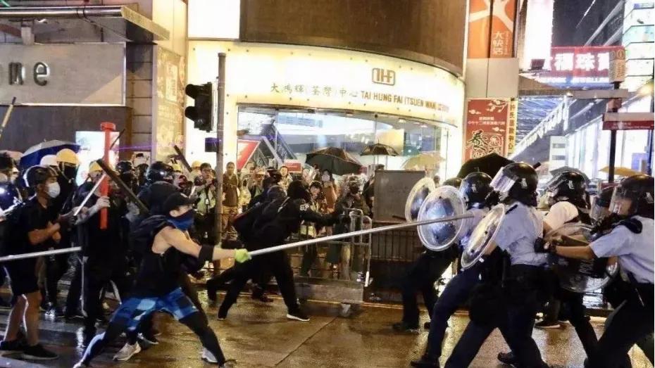 美国颜色革命总部被一锅端了！