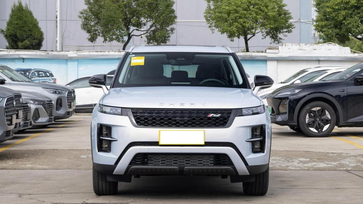 奇瑞造了辆“小路虎”！降到6.99万，1.5T+双独悬，不比电车香？