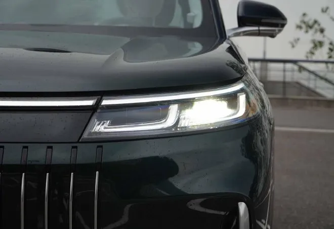 豪华不止是堆料那么简单 ，花重锦官城，成都试驾搭1.5T增程/综合续航超1400km的风云T11，体