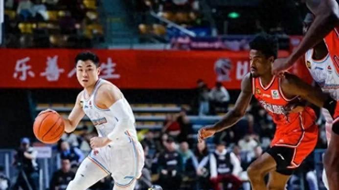 山东男篮121-89大胜广州，全场19次抢断利用失误得分41分