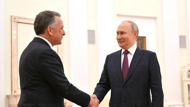 美国特使抵俄之际，莫斯科州发生汽车爆炸事件，俄军中将身亡