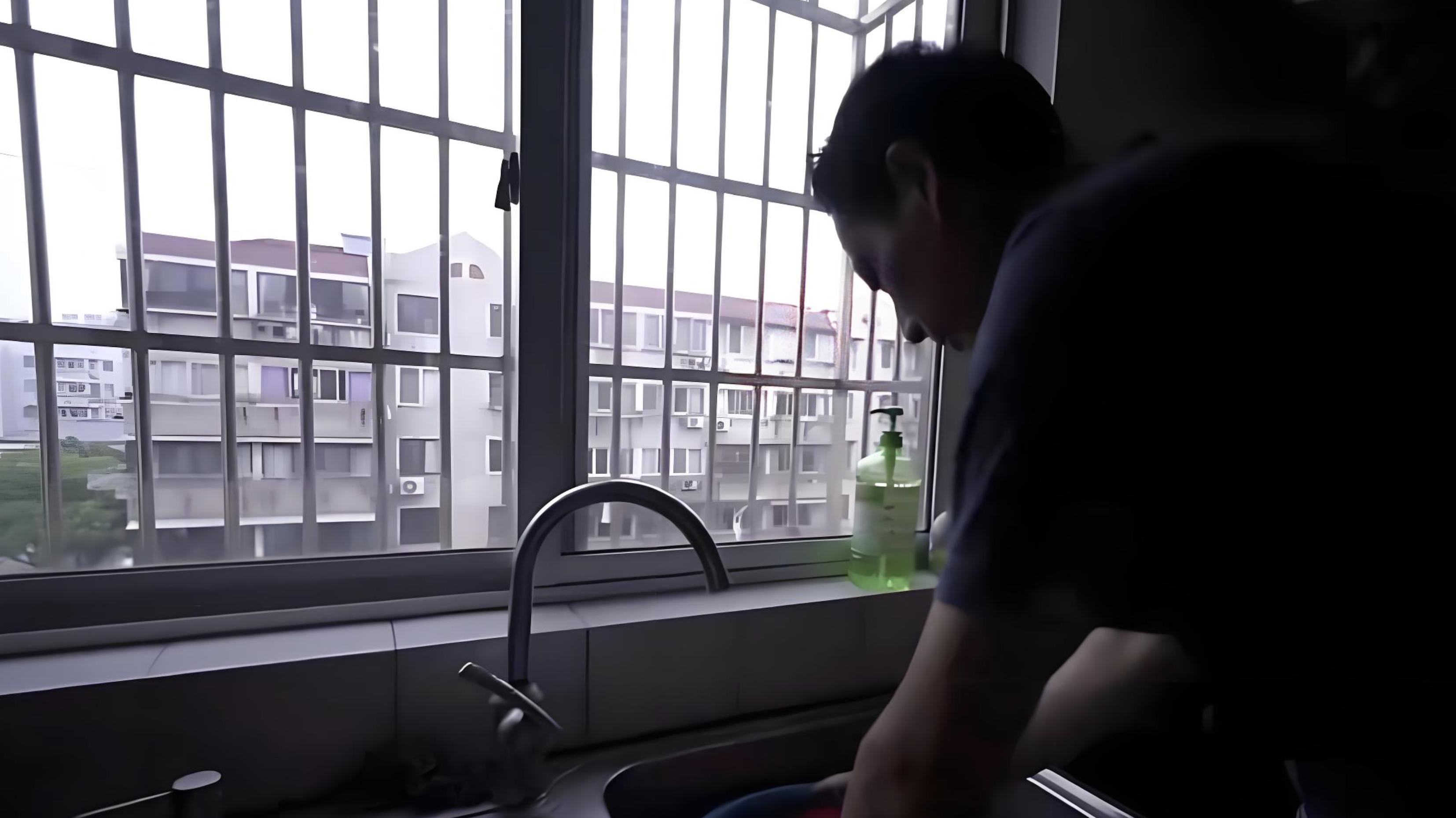 照顾瘫痪的岳母3年，她走时教会我3个残酷的现实，我至今无法释然