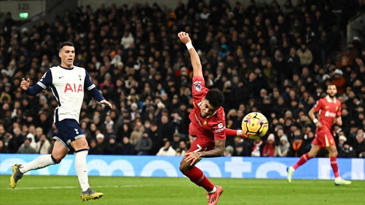 迪亚斯留队暗藏玄机？利物浦铁心卖努涅斯有啥猫腻？