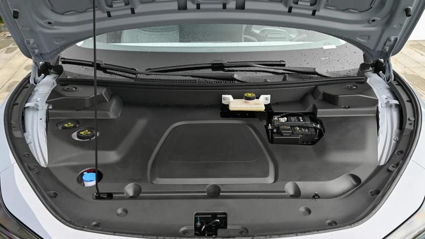 长安启源A06发力，13.98万配激光雷达+6C闪充，小鹏M03能比吗？