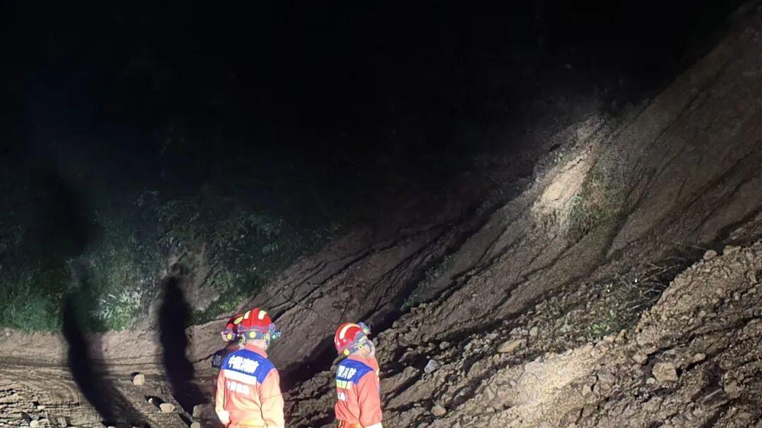 防汛救灾工作表现突出个人事迹展