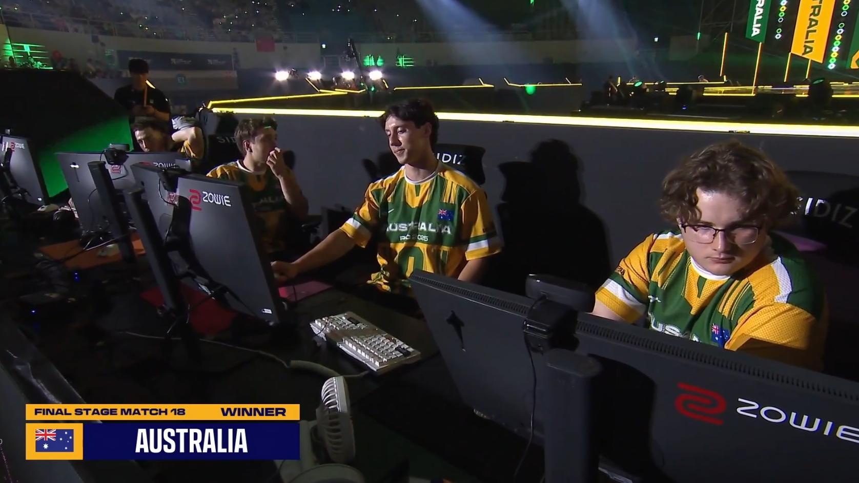 VIE断层领先斩获PNC冠军，PCL打出历史最佳成绩，AUS吃鸡完成救赎