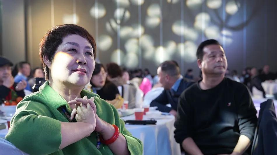 声动秦州 情暖岁末——天水市职工合唱团举办“一路繁花一路歌”主题年会！