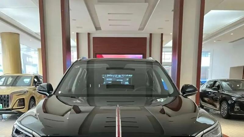 红旗拼了！高端中型SUV降至10.2万，搭2.0T+8AT，月销9549台