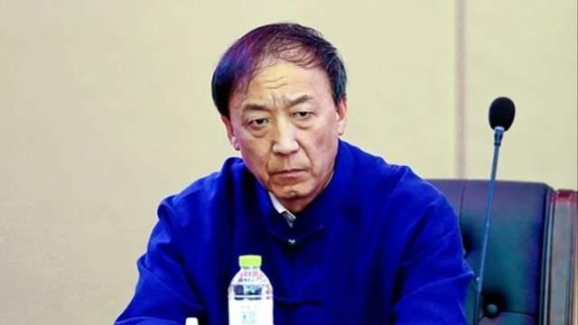 中国足球大佬被判蝴蝶效应？牵连球队也该罚：扣分降级有先例