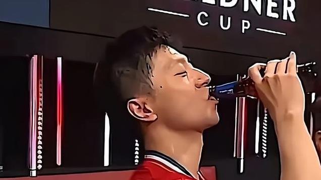 马龙带亚洲队，获得第一个老瓦杯冠军！赛后合影有亮点！