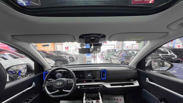 10万出头，准新一手现代ix35沐飒，家用代步好选择？