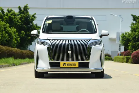 深度体验魏牌高山7：灵活驾控、多变空间、智能科技与全面安全