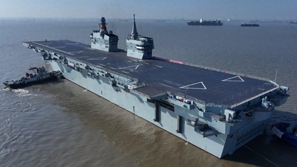 俄军官公开提问：击沉076四川舰要几枚导弹？引爆争议