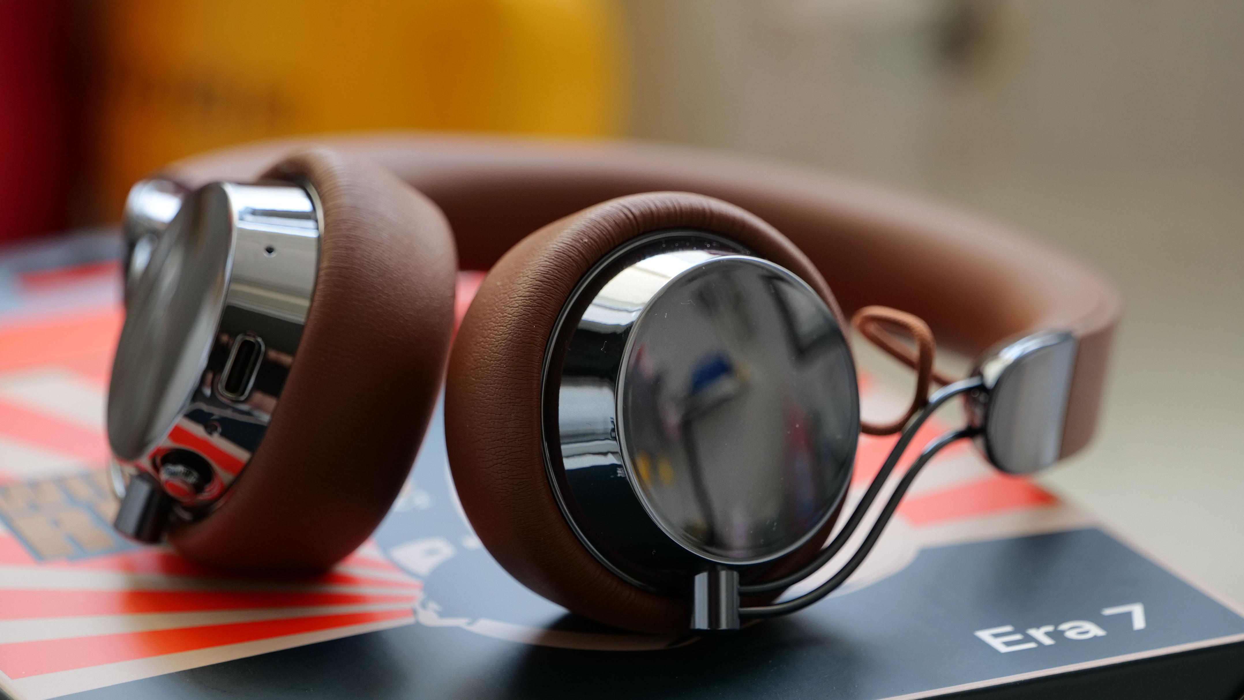 夏日出街新宠！QCY Era 7头戴耳机：复古风潮里的性价比王者