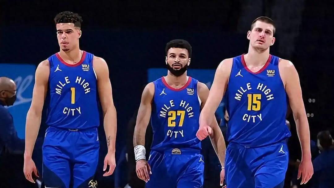 当约基奇54场比赛砍下28次三双，才知道威少的可怕之处！