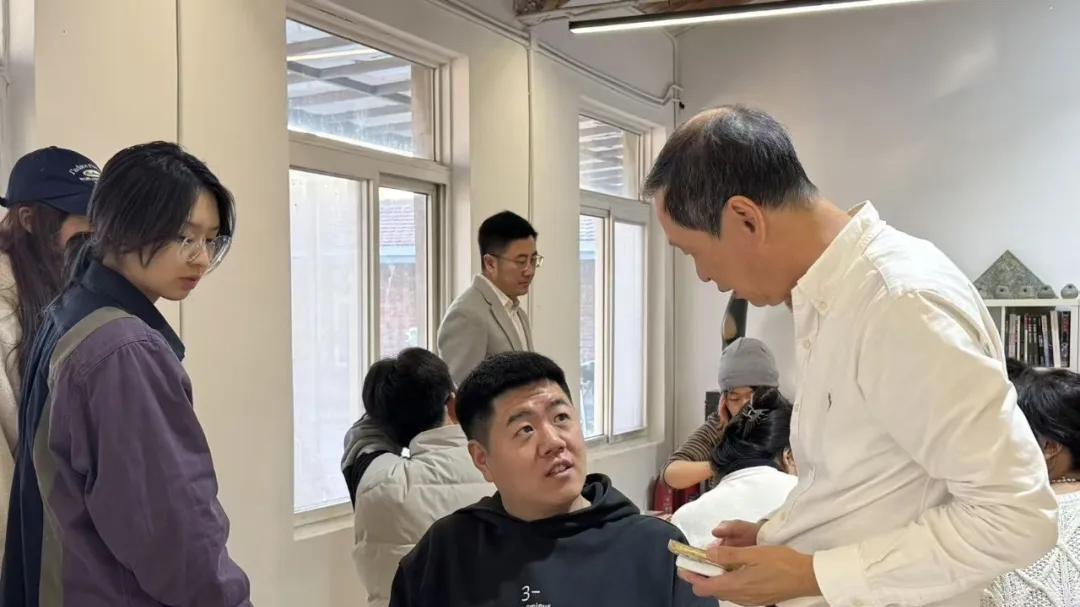 首师大美术书法班研学交流暨实践基地挂牌仪式在海涛艺术中心圆满举行