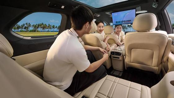 20.49万就能买到大六座“9系”？深蓝S09上市，配“华为全家桶”