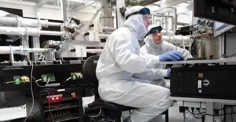 只有279万人口的弹丸小国立陶宛，为何敢跟中国叫板？