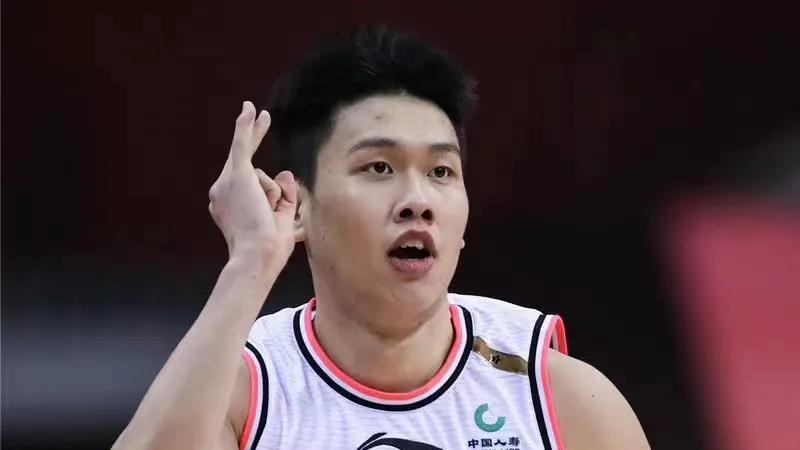 全运会辽篮大胜之夜，他7中0表现最拉胯，给杨鸣气笑幸亏当初没留