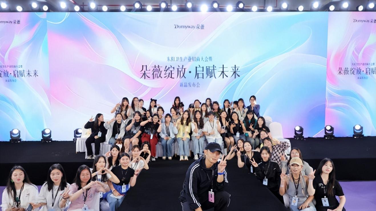 黄子韬卫生巾卖爆！1天超126万销量，本人发声引关注