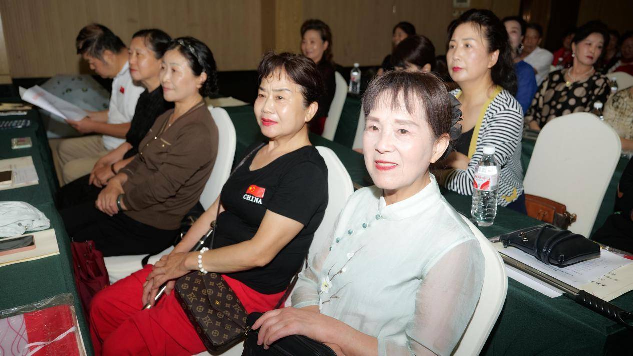 银龄在行动！襄阳助老服务联合会老年志愿服务工作推进会顺利召开