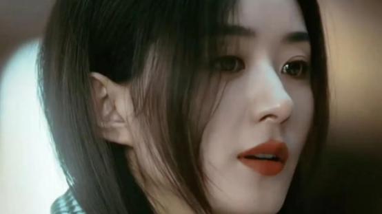 赵丽颖又惊艳了！新剧演“陪酒女”出圈，谁说只有满腹赘肉才真实