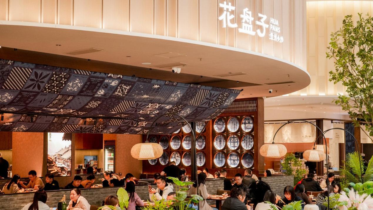 山东最大天街启幕，龙湖济南西城天街重塑济南西部商业新地标