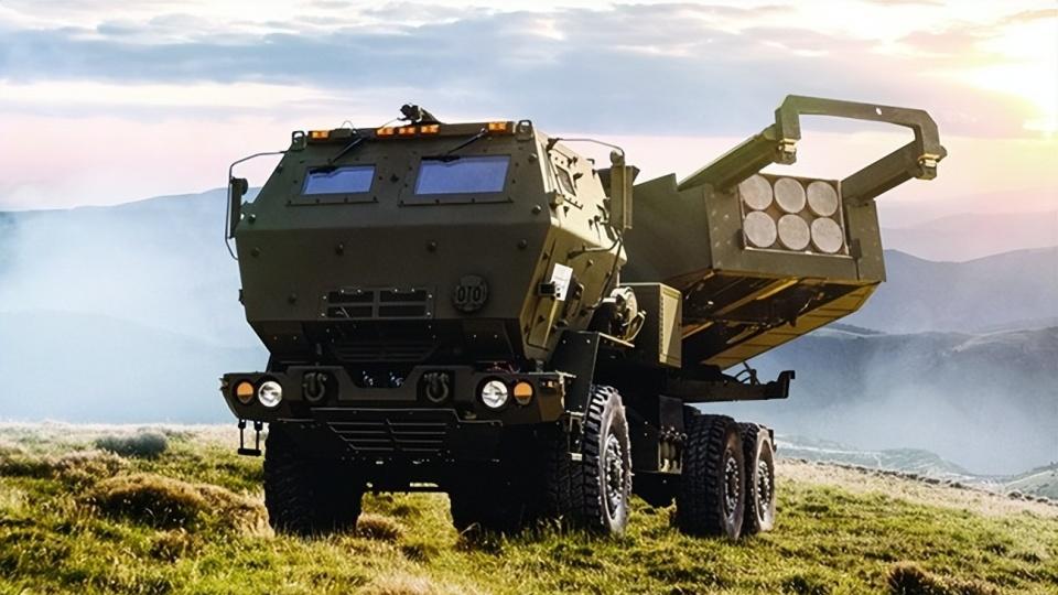 “法兰西雄鸡”今何在？在将军事资源大量投入乌克兰之后，法国转向印度寻求购买火炮。