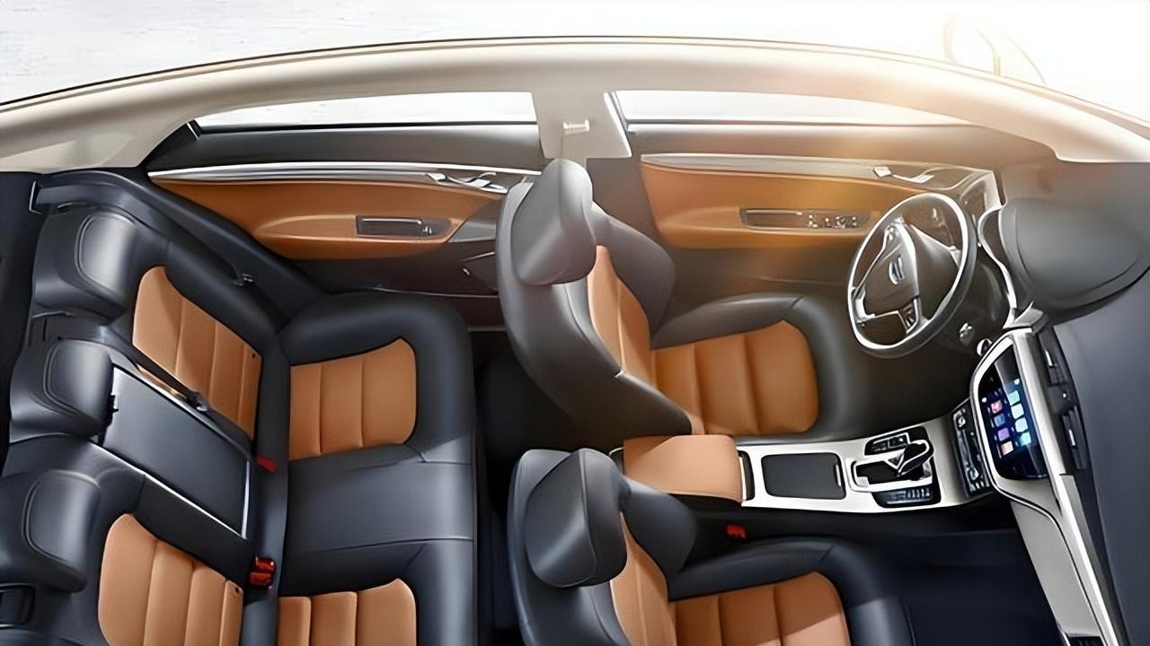 青睐B级车的人，为何最终入手A级车？听听老车主的真实经历！