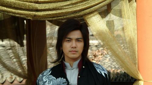 他是朱元璋命最硬的儿子，曾被贬庶人搬过七次府邸，熬死六代皇帝