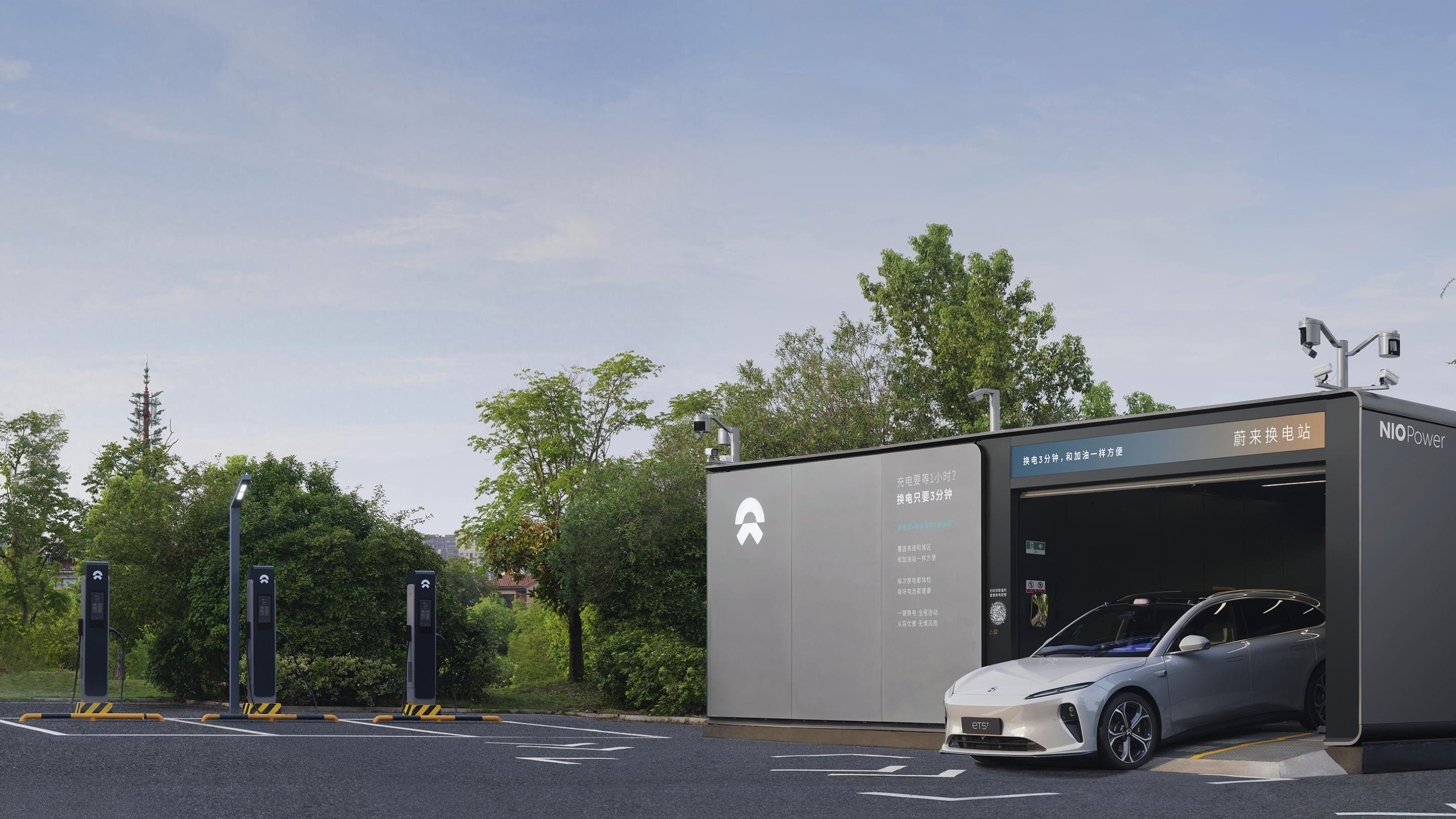 换电还是快充？李斌的选择引发热议